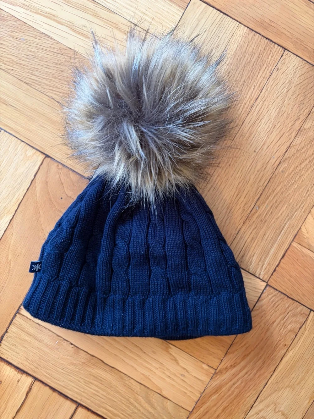 Kama Women’s Navy Knit 50% Wool Pom Pom Beanie Golf Country Club Core Faux Fur